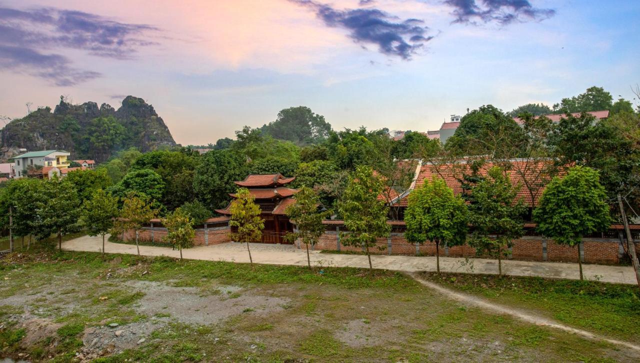 Rose Garden Homestay Ниньбинь Экстерьер фото